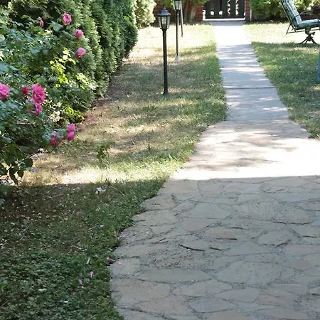 Maison d'hôtes Családikuckó Balatonszabadi Fürdőtelep